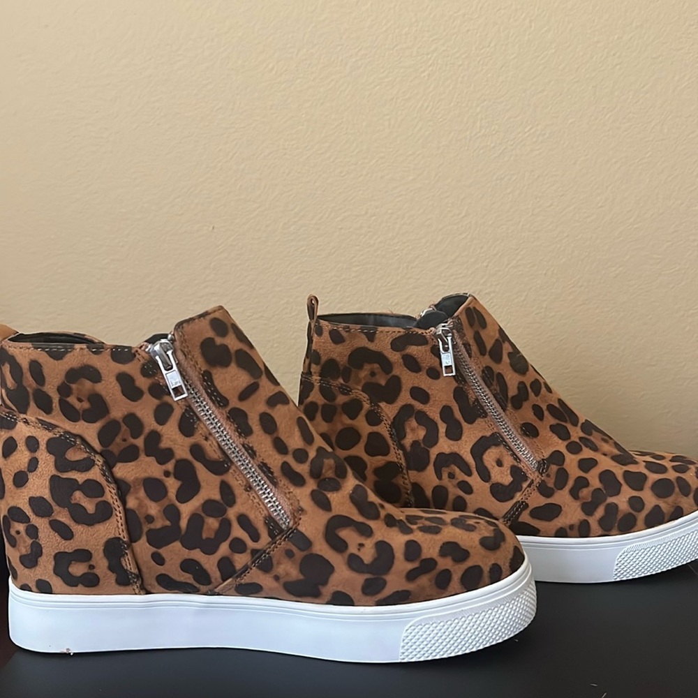 Sneaker Ankle Booties Size 9.5 Wide